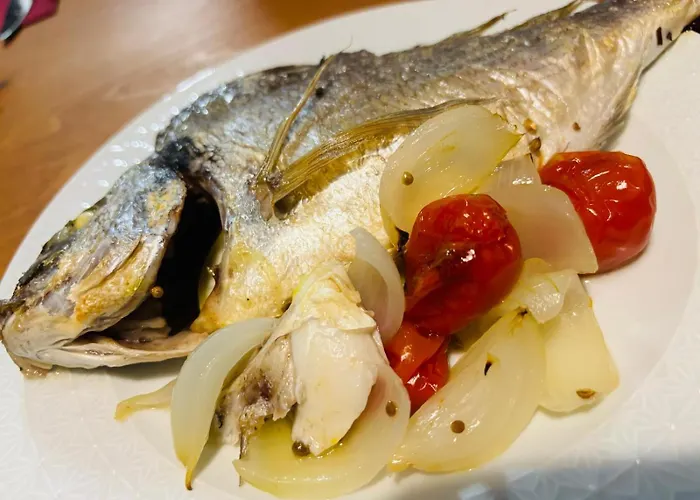 Airport Blue Eye 5 Km Form Airport Apartamento *