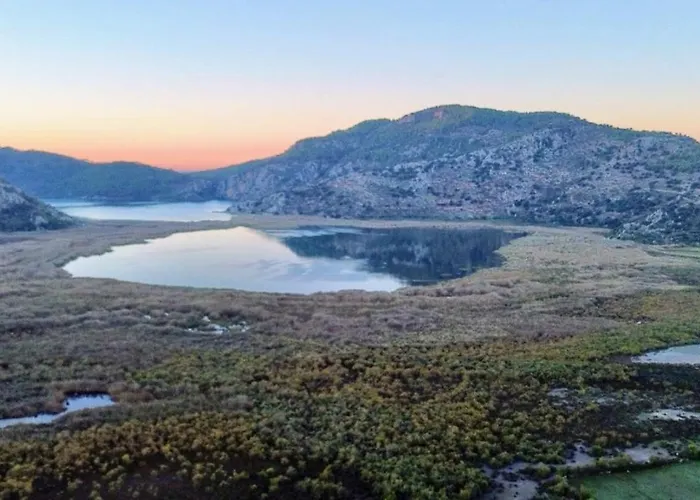 شقة Airport Blue Eye 5 Km Form Airport *